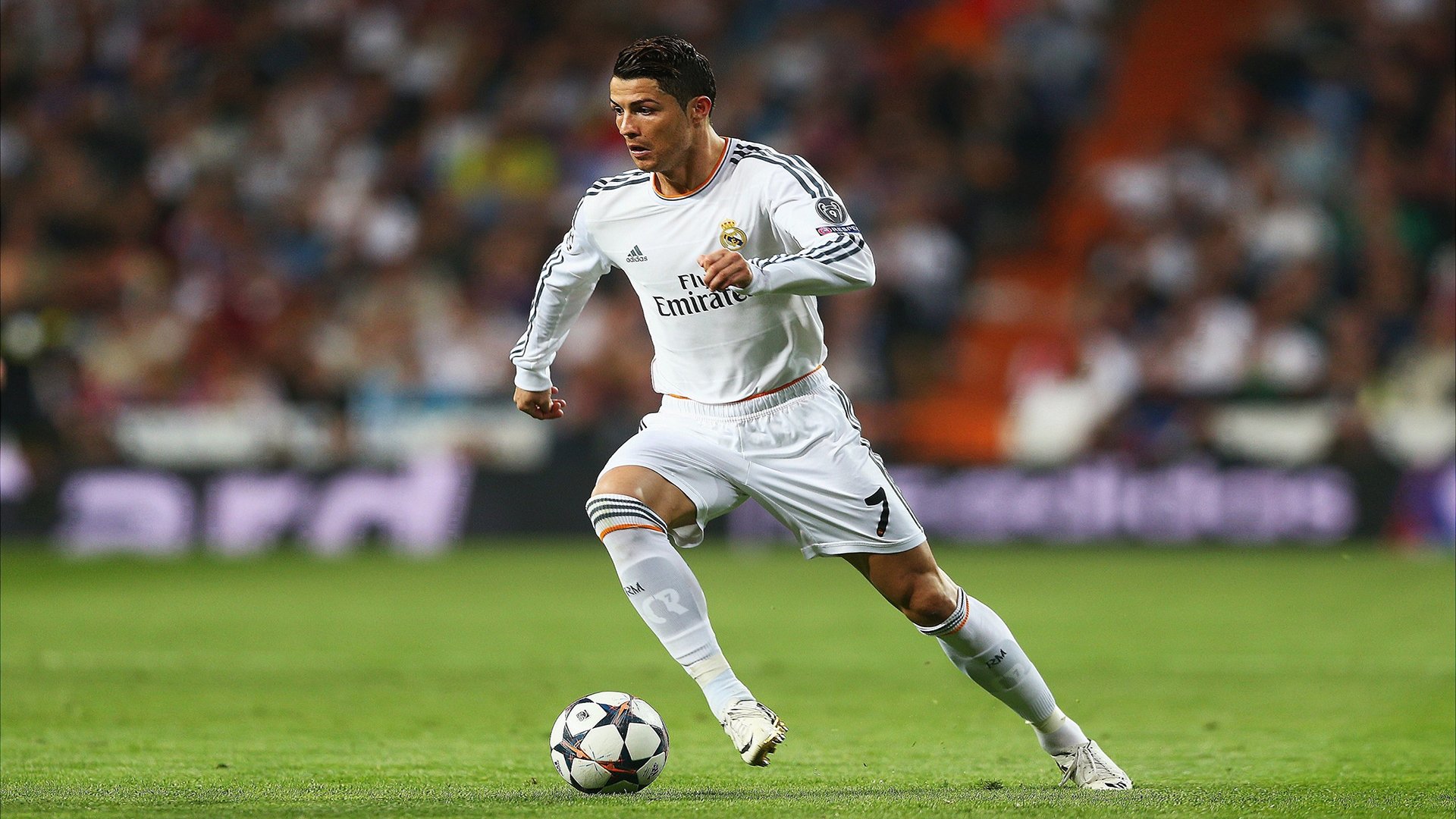 球员转会窗口闭合,多宗大牌交易尘埃落定,真实的球员转会消息一般不会来自哪里